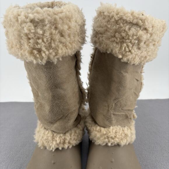 Crocs Womens Nadia Faux Fur Sherpa Lined Winder Boots Clogs Size 10 Tan Cream - Picture 4 of 13
